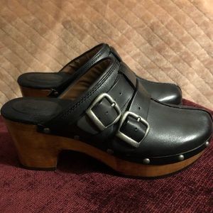 Ariat Black Clogs